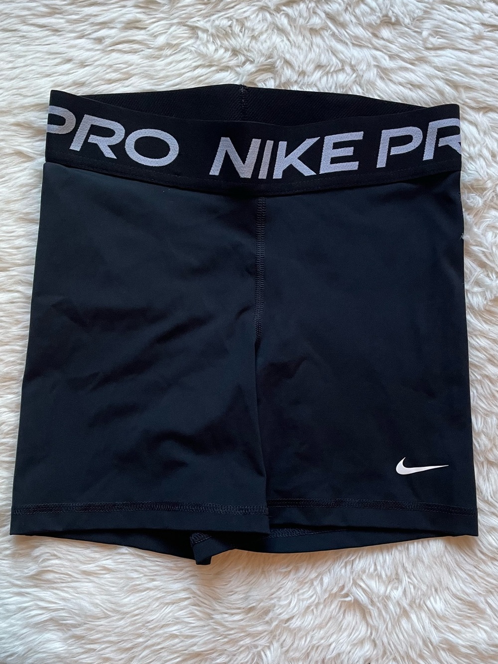 Nike Pro shorts dri fit black Nike Pros 4.5” compression short women’s S small